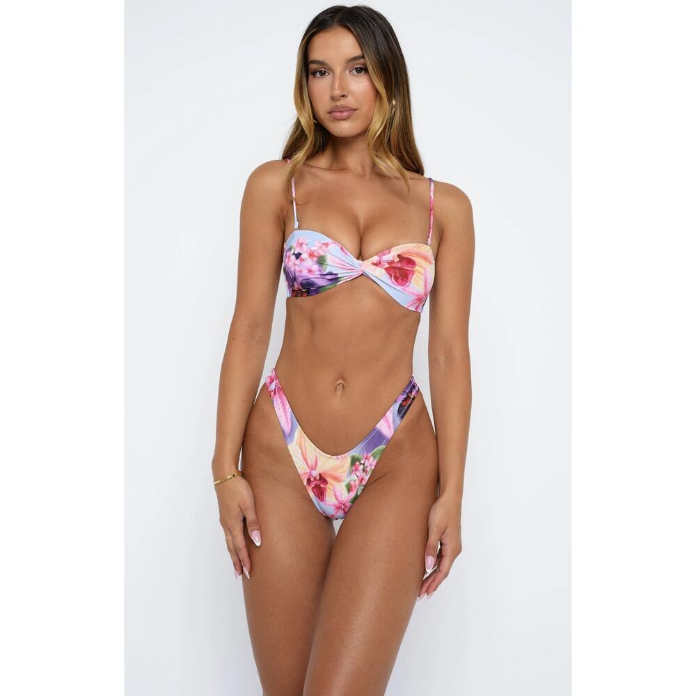 White Fox Kaya Bikini Top (Medium) & Belmont Bottoms (XS) Bluebelle Bliss